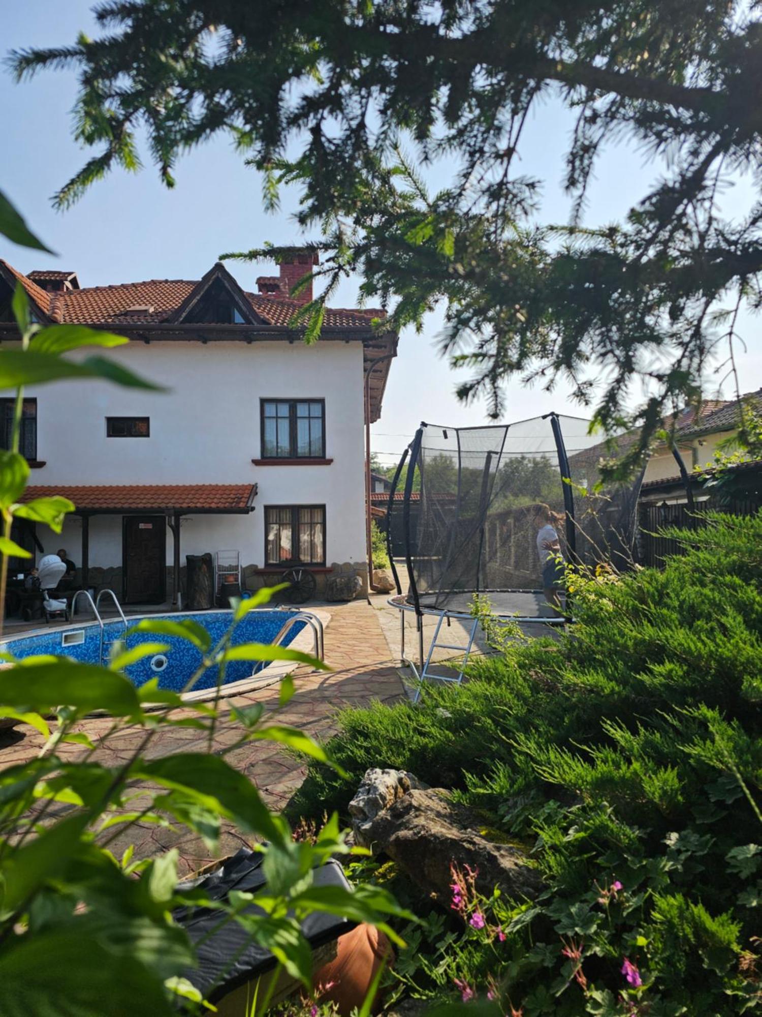 Къща За Гости Бащин Дом Apriltsi  Exteriör bild
